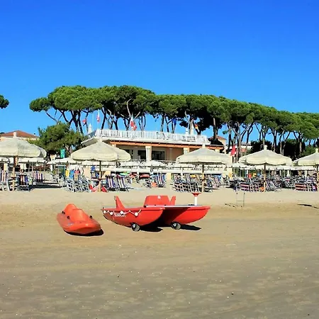Edera 1 Vacanza Пинето